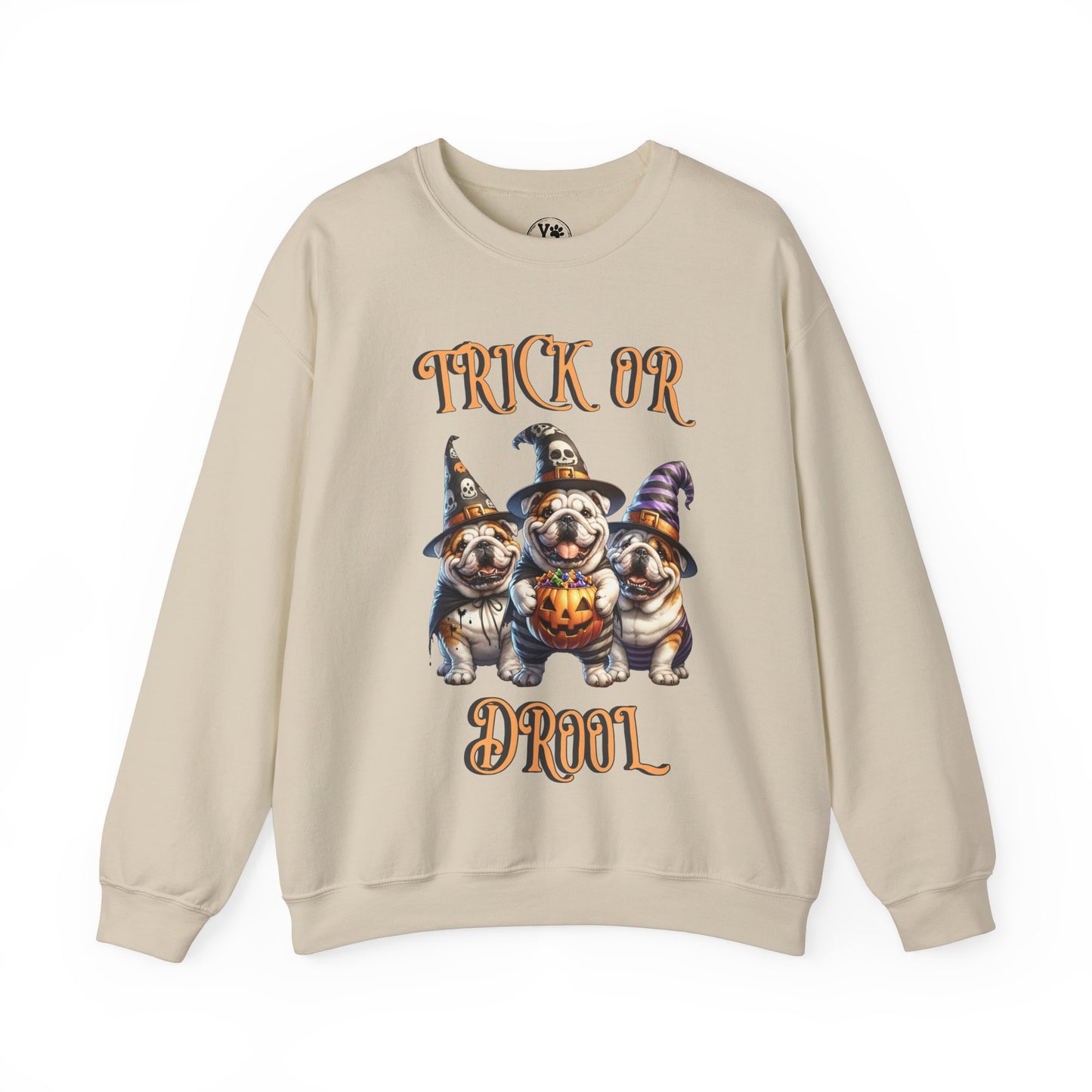 Halloween vintage bulldog sweatshirt for dog lovers, bulldog lovers, spooky dog, pet lovers, dog lovers, cute halloween sweatshirt